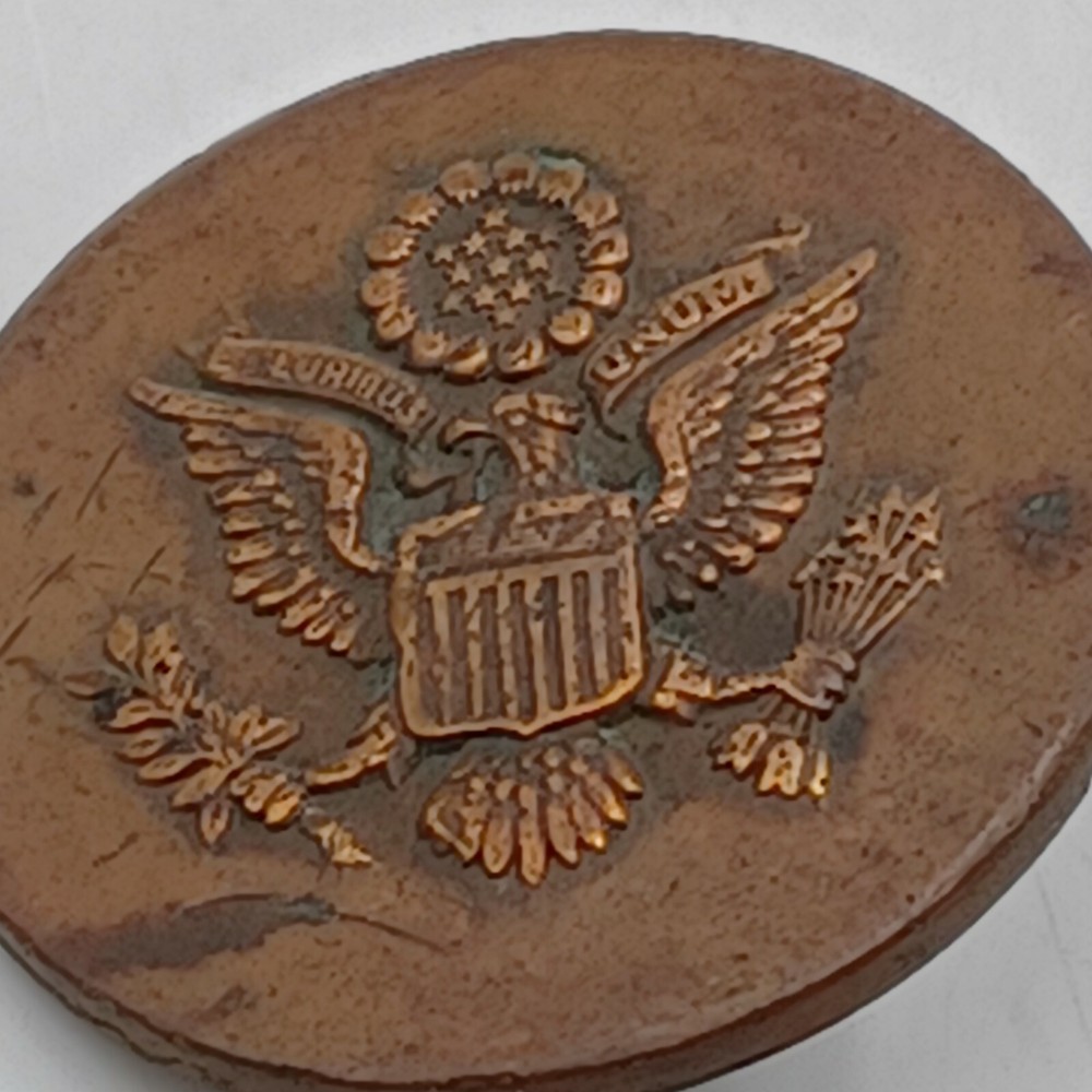 Vintage Original WWII US Army Belt or Bag Buckle. Pre-owned