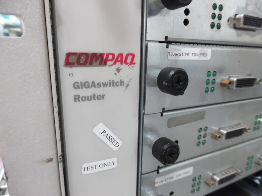 COMPAQ GIGASWITCH ROUTER 3X-DGRCA-AA