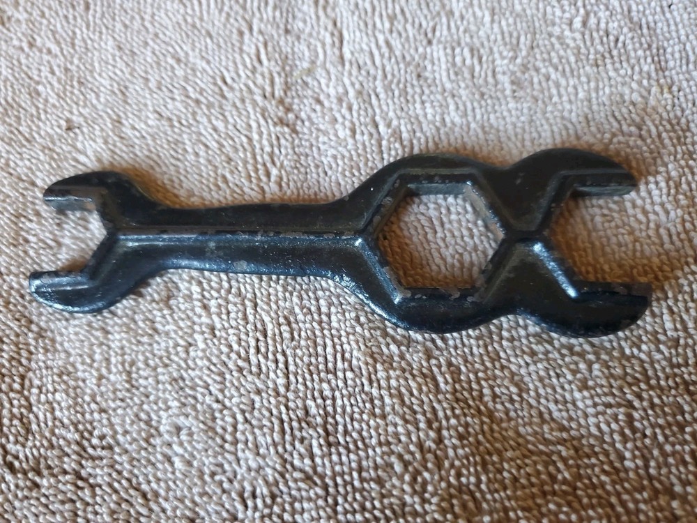 Vintage Old Farm Implement Multi Function Wrench Tool 4 1/4" Long Unmarked