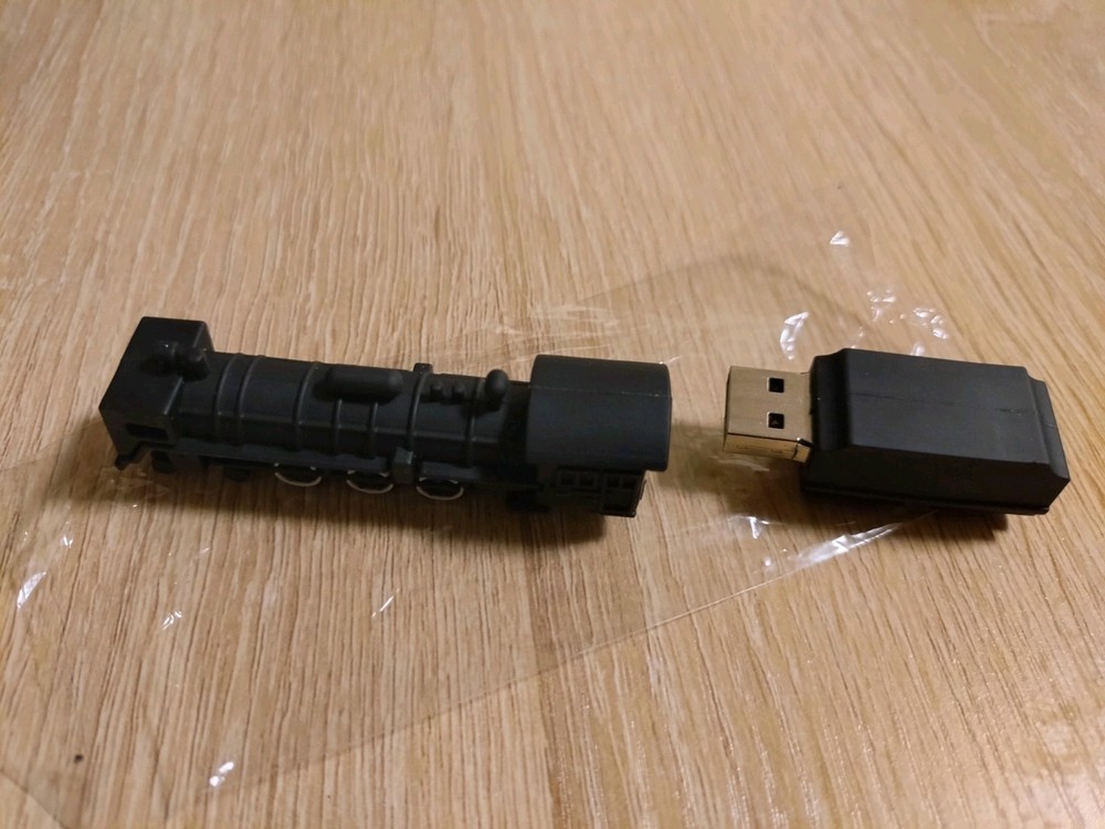 64GB USB Flash Drive Train Shape Memory Stick 3.0