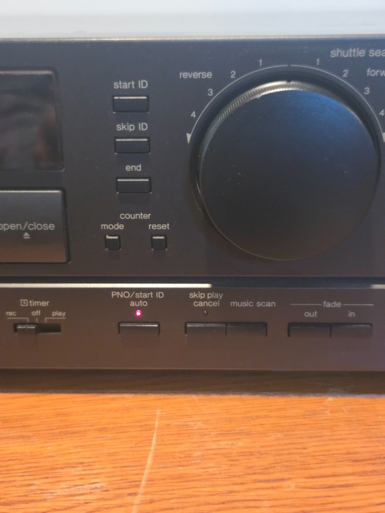 Technics SV-DA10 DAT Player Recorder Digital Audio Tape Deck