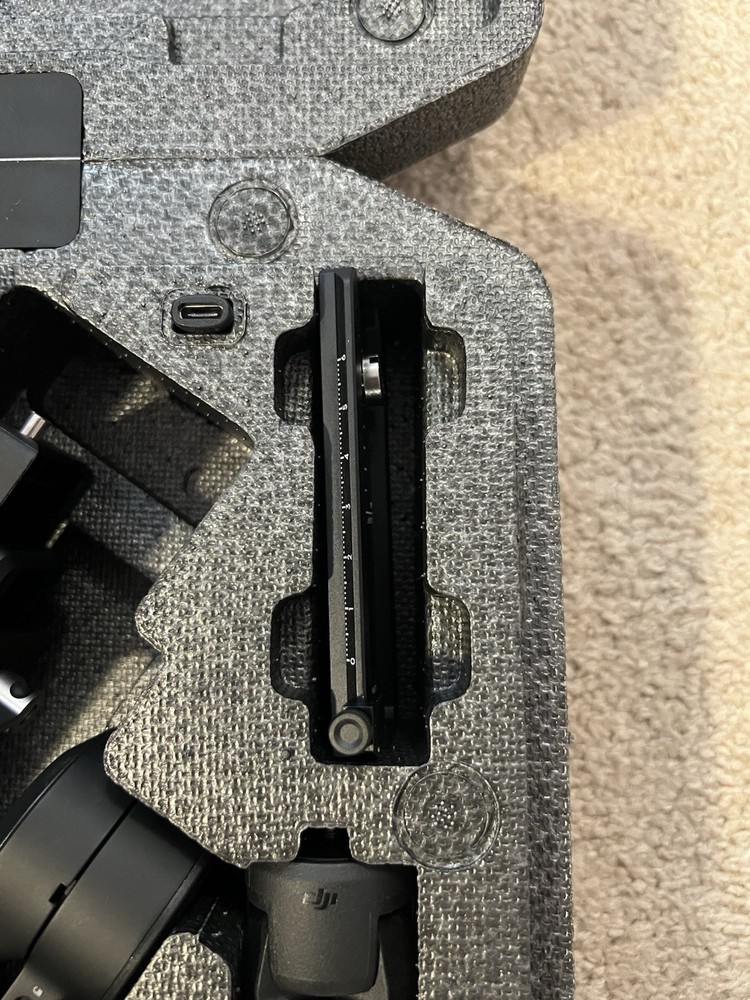 DJI Ronin SC - 3 Axis Gimbal Stabilizer