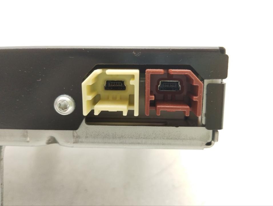 Control unit for camera Chrysler Pacifica 2018 68376134AE