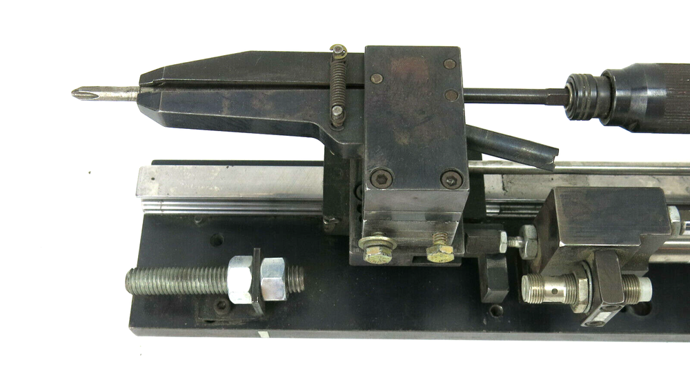 SIOUX TOOLS PNUEMATIC ASSEMBLY LINE DRILL DRIVER WITH 1/4" QUICK CHANGE CHUCK