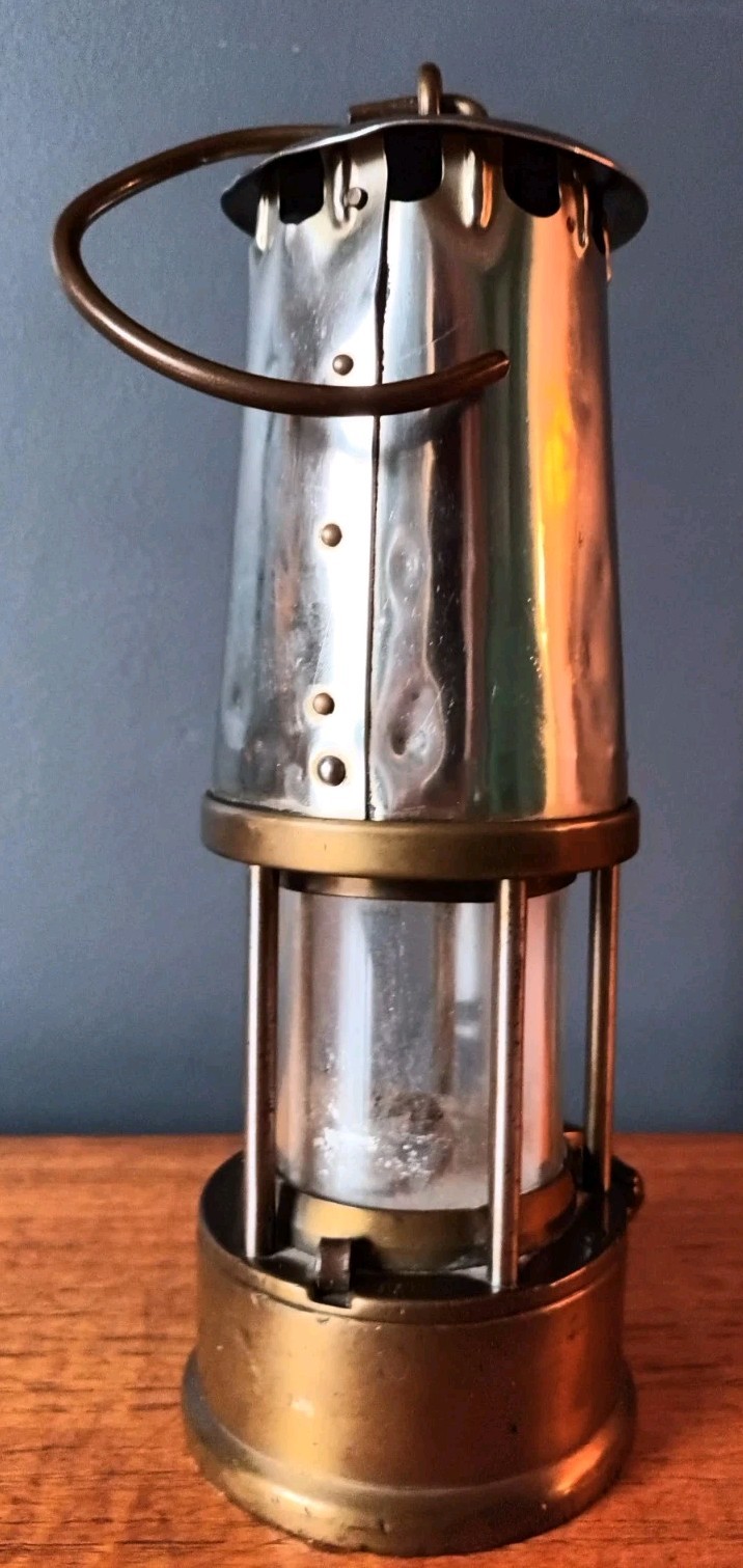 Eccles Miners Safety Lamp The Protector Lamp & Lighting Co Ltd Type GR6S B2/233