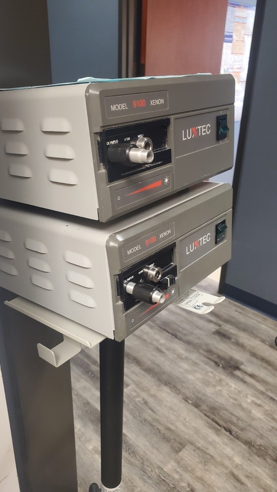 LUXTEC Model 9100 Xenon Light Source