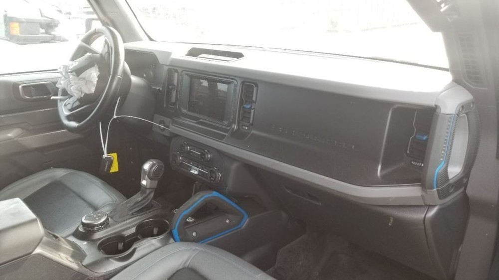 21 FORD BRONCO FRONT VIEW WINDSHIELD MOUNTED CAMERA M2DT19H406CF