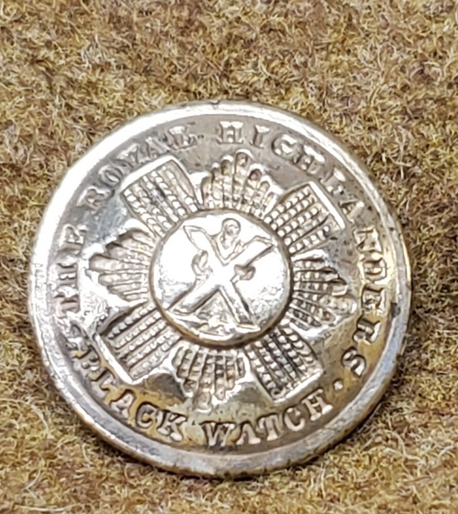 WWI Scottish Royal Highlander Black Watch large coat buttons, sold by the each.