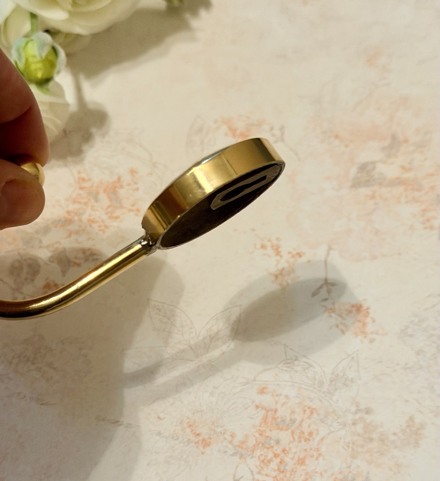 Mother of Pearl Handcrafted Wall Hook Round Petal Inlay Design Single Wall Hook