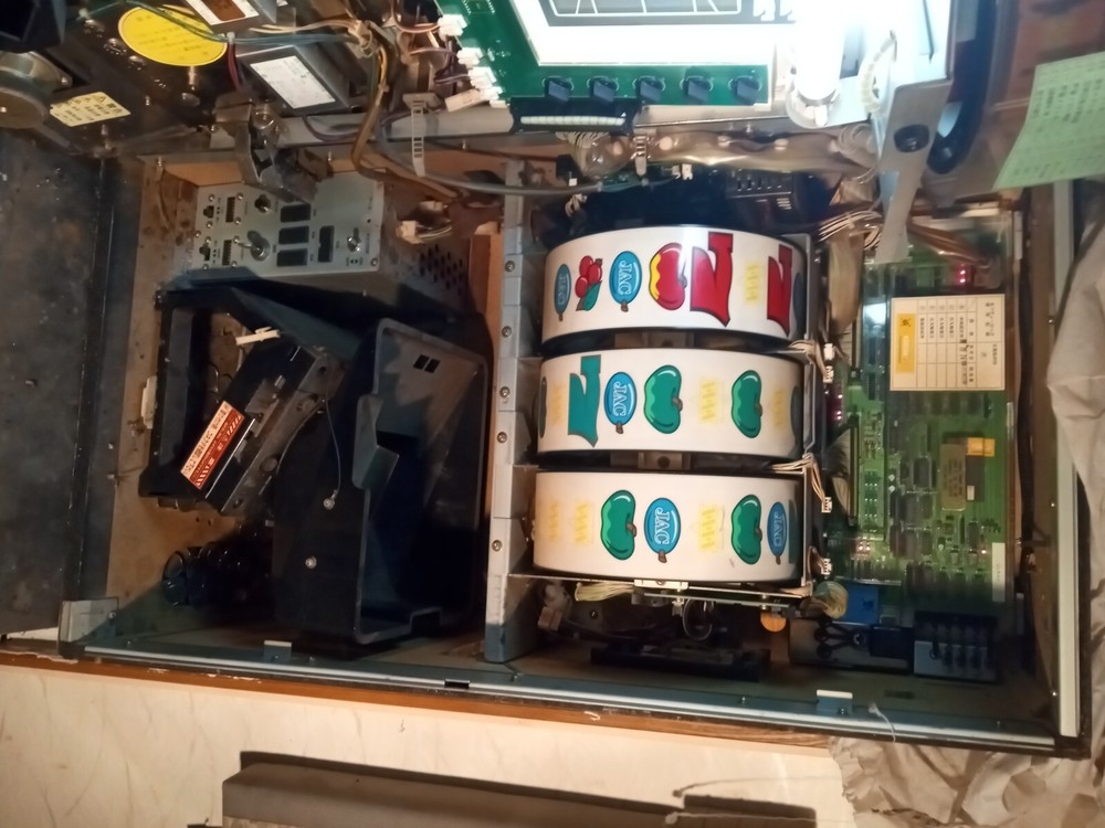 Aruze continental b type slot machine