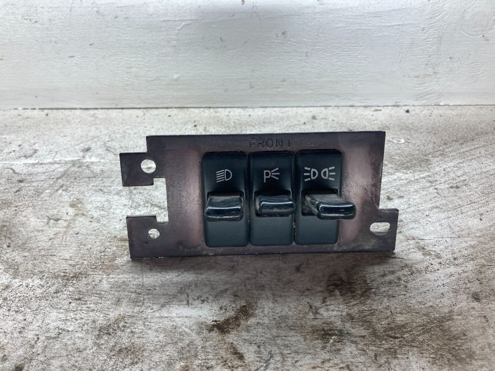 2008-2017 Kenworth T660 SWITCH Dash Panel - Used