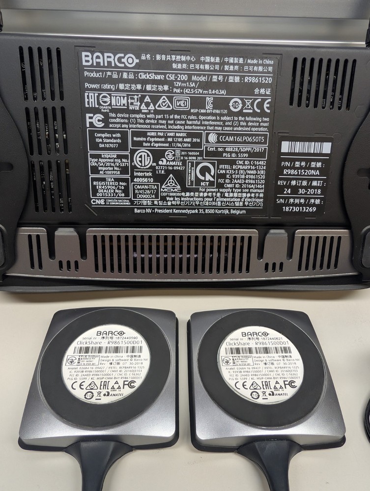 Barco ClickShare CSE-200 Wireless Presentation System w/2 Clickshare Buttons!!