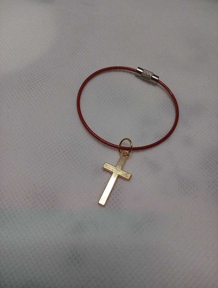 KEYCHAIN & CROSS CHARM STRONG CABLE TWIST OFF & ON
