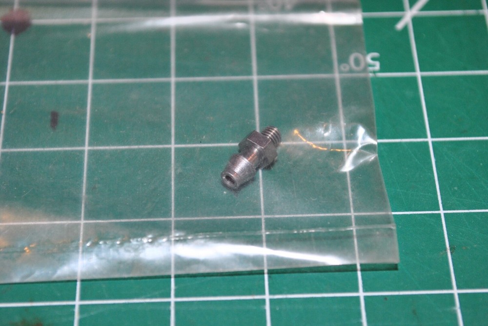 Evolution Engines- EVO 100114. Fuel Nipple