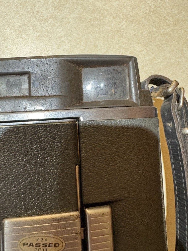 VINTAGE POLAROID LAND CAMERA MODEL 160- UNTESTED