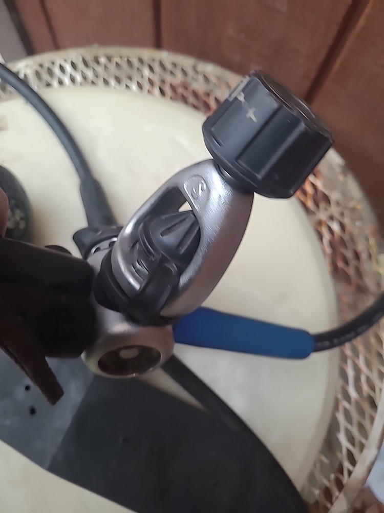 Scubapro Scuba Divers Regulator Plus Scuba Diving Equipme