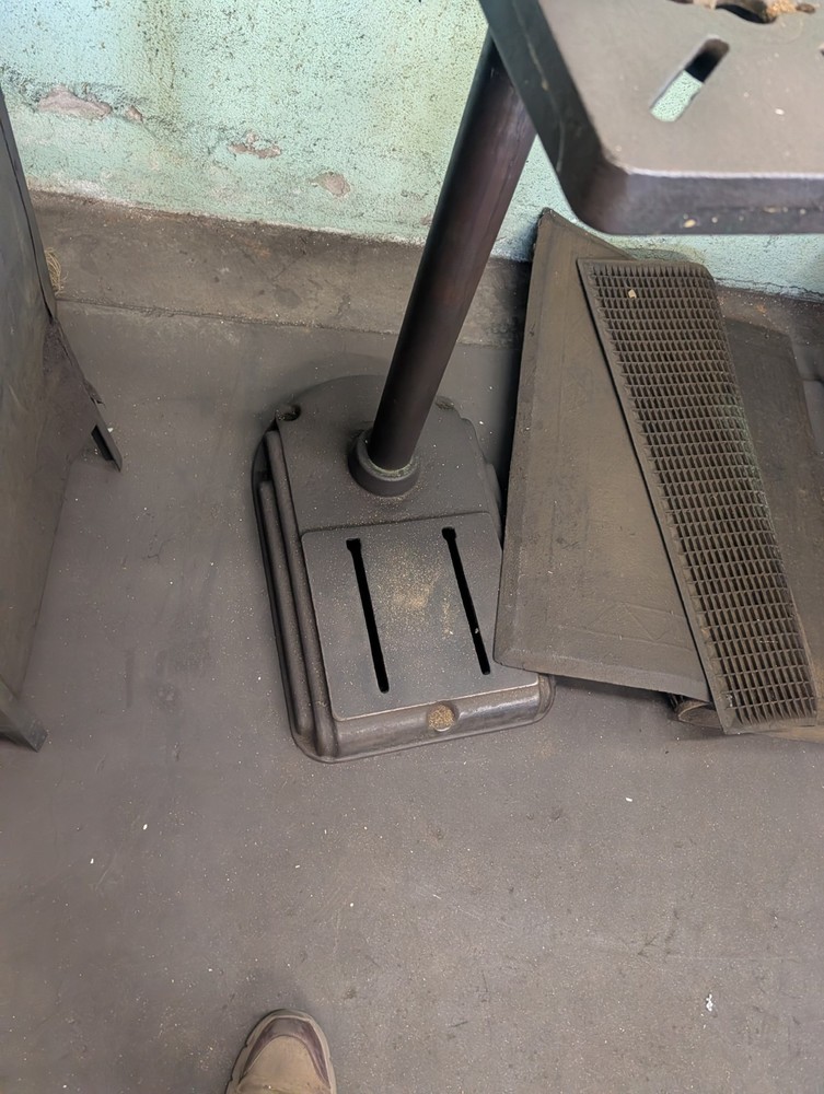 ALLEN BRADLEY DRILL PRESS W/TAP
