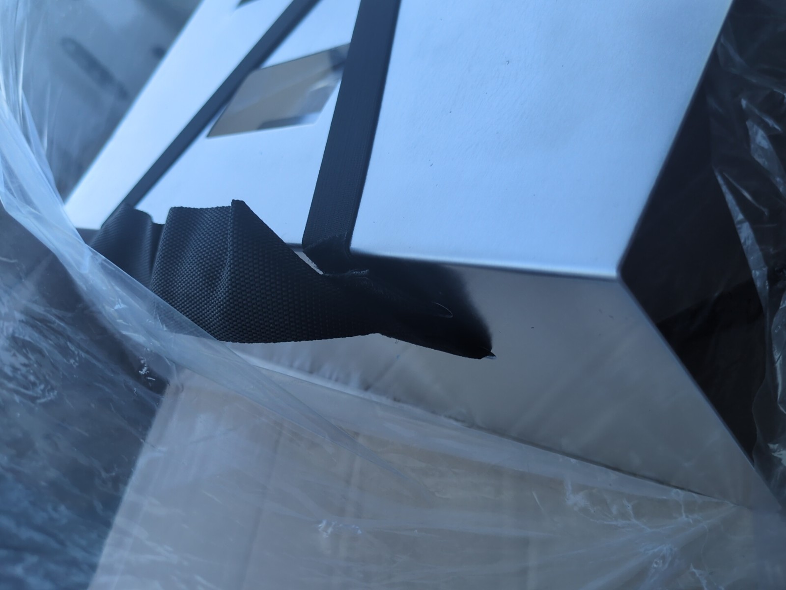 Vesture Aluminum Shelf for Delivery and Catering Bags (Lava Pack Holding Rack)