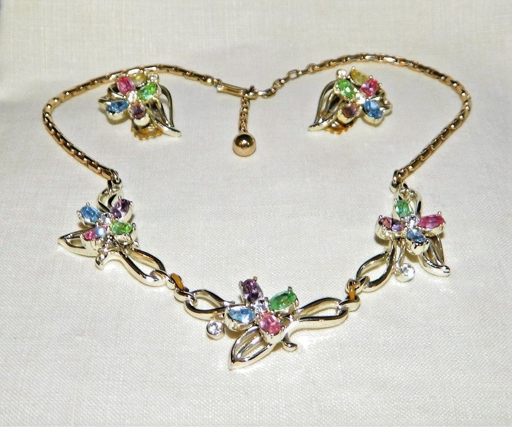 ** KRAMER 3 PC EAR RINGS NECKLACE MARKED **