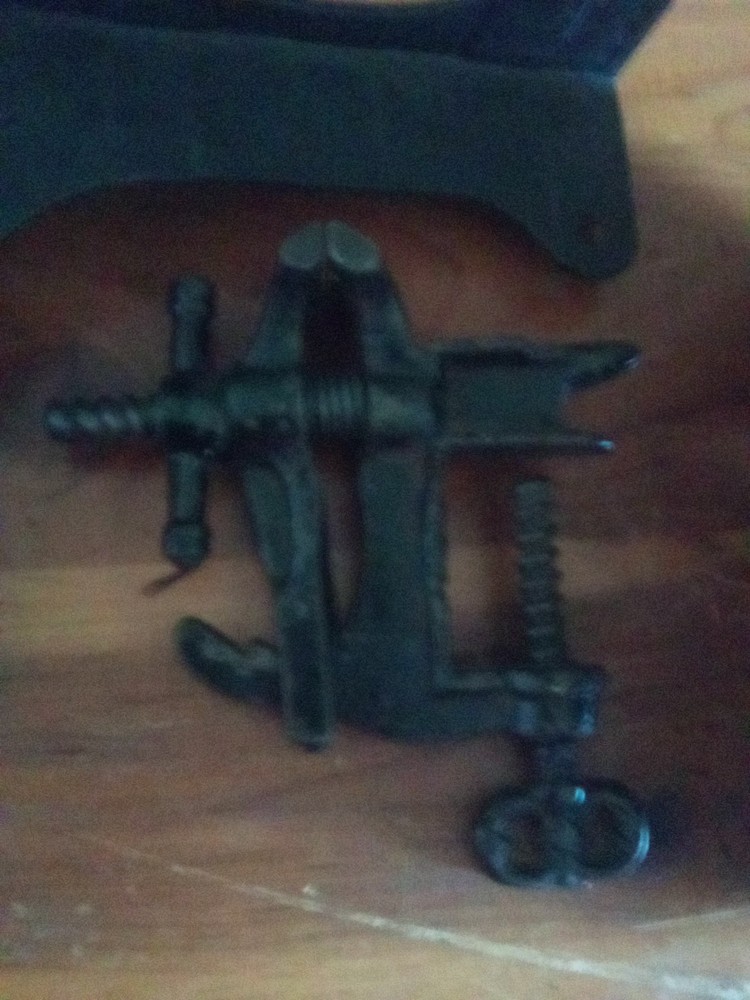 TOOL COLLECTORS STEAL