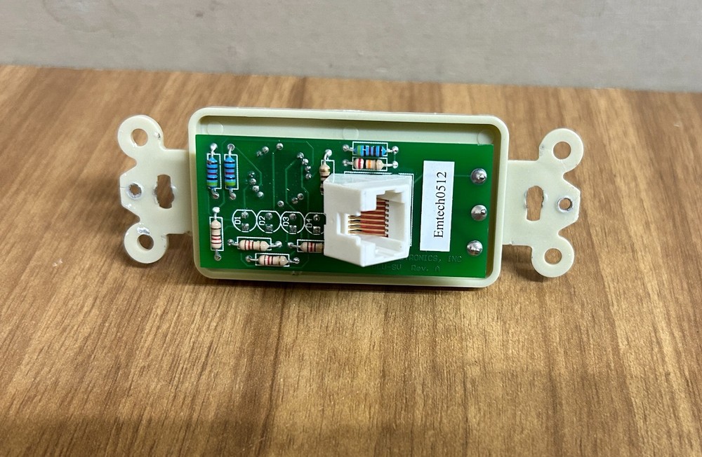 Emtech BLU-SV FOUR SOURCE VOLUME CONTROL