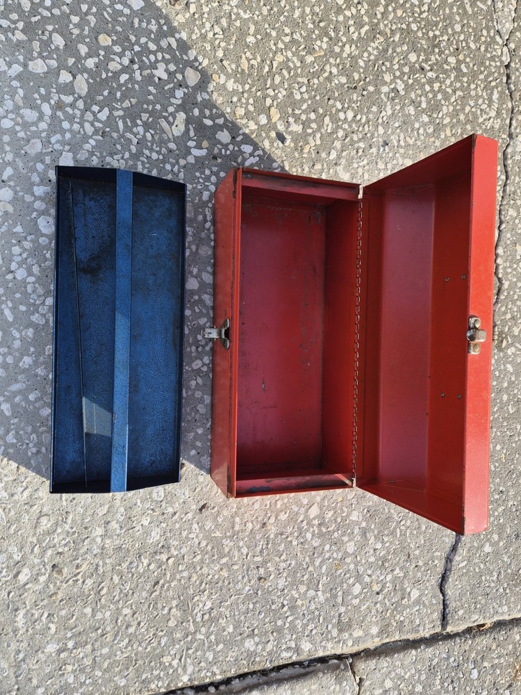Toolbox Metal Vintage