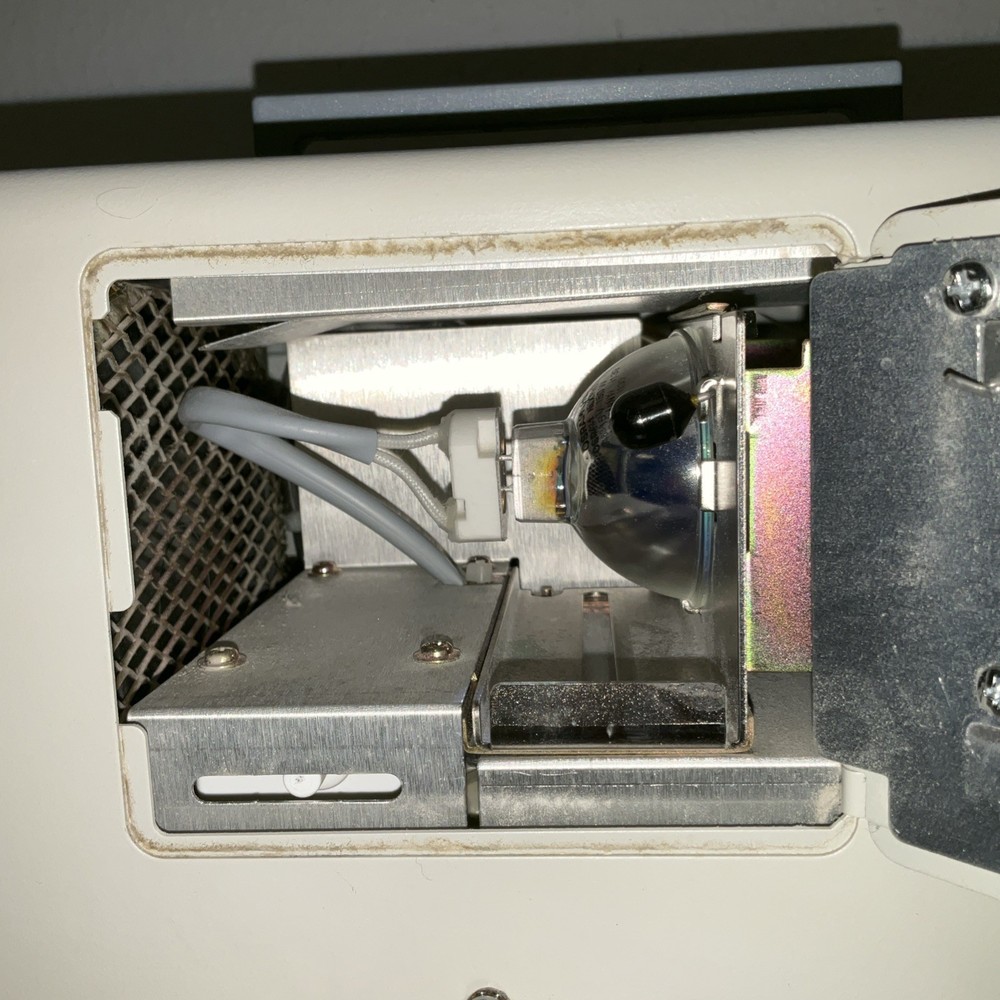 WORKING Olympus CLK-4 Halogen Light Source w/ Lights