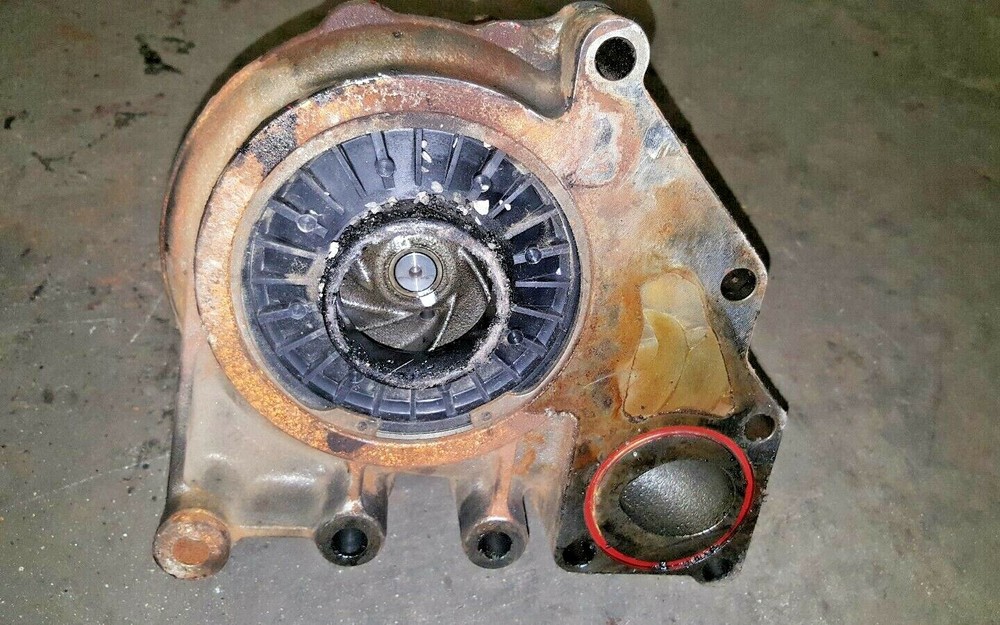 CUMMINS ISX ENGINE WATER PUMP 4920465