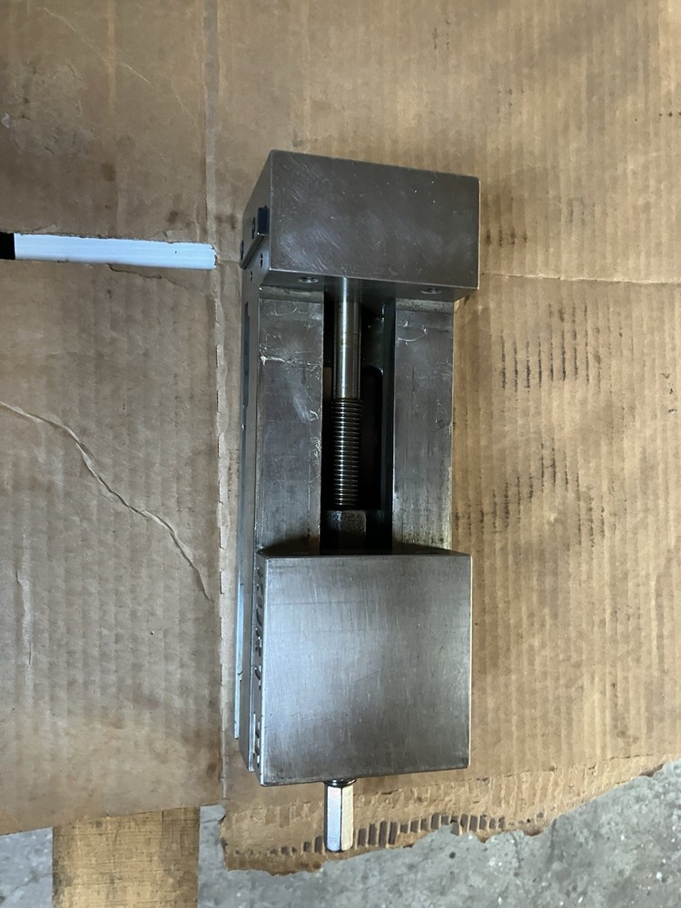 KURT 4" PULL-TYPE II CNC MACHINE VISE #PT400A