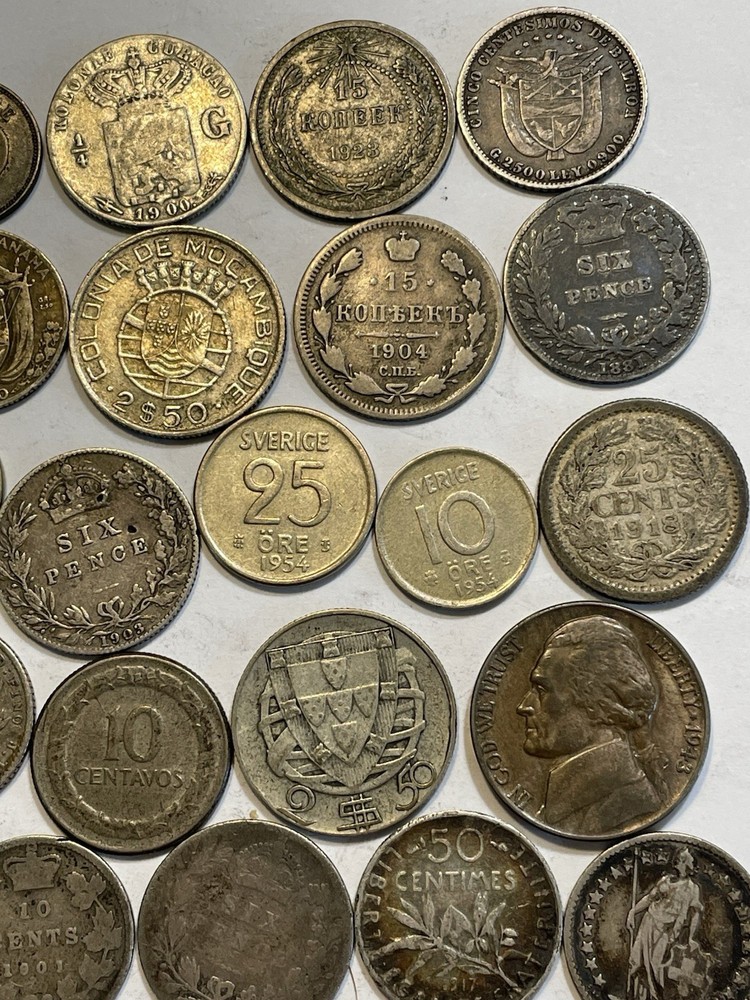 World Silver Coins - Lot 11