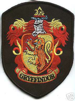 MAGIC SCHOOL RED CLOAK PATCH - HP040