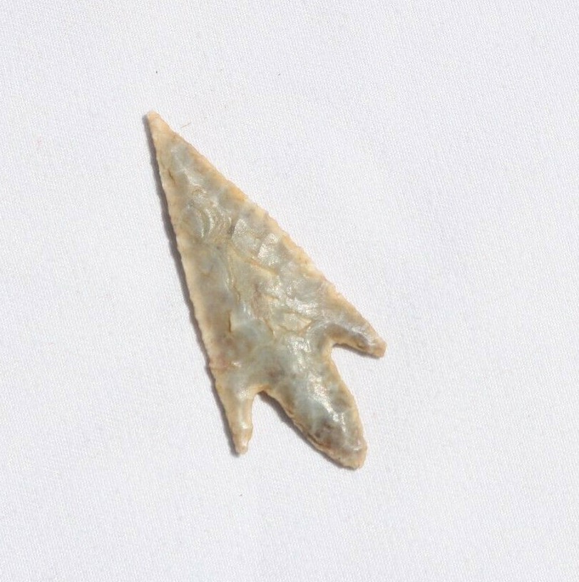 SAHARA NEOLITHIC TRANSLUCENT BLUE/WHITE AGATE POINT