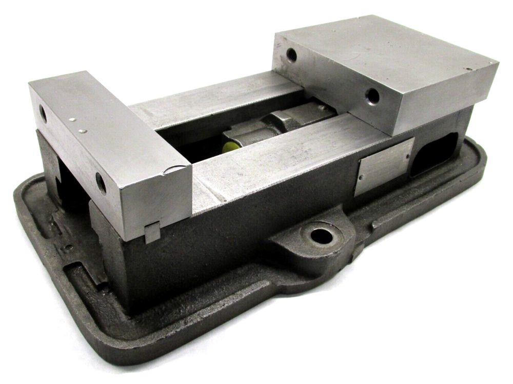 KURT ANGLOCK 6" MILLING MACHINE VISE - #D60