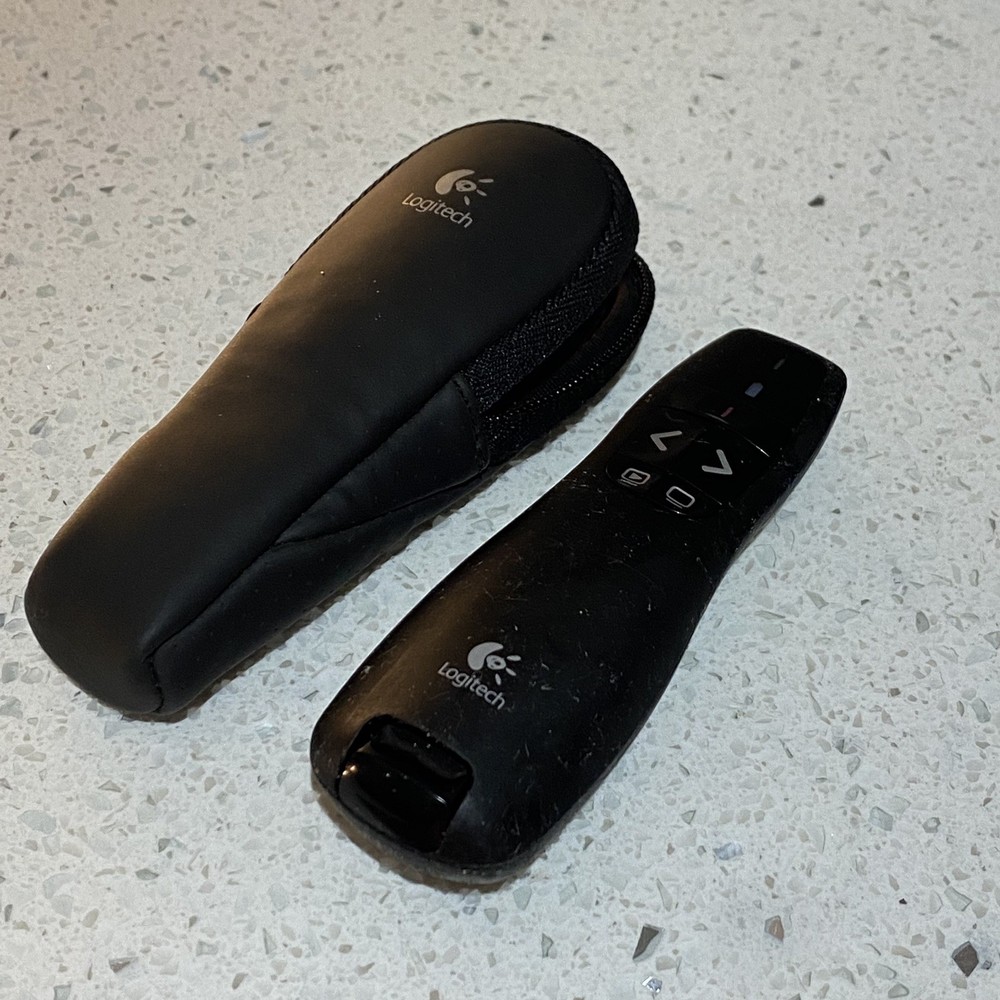 Logitech R-400 Presenter Remote Control Original Clicker Classroom Presentation