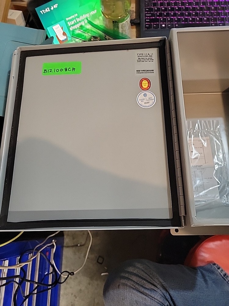 WIEGMANN CONTINUOUS HINGE JIC BOX,B121008CH,type 12&13. New A Small Scratch