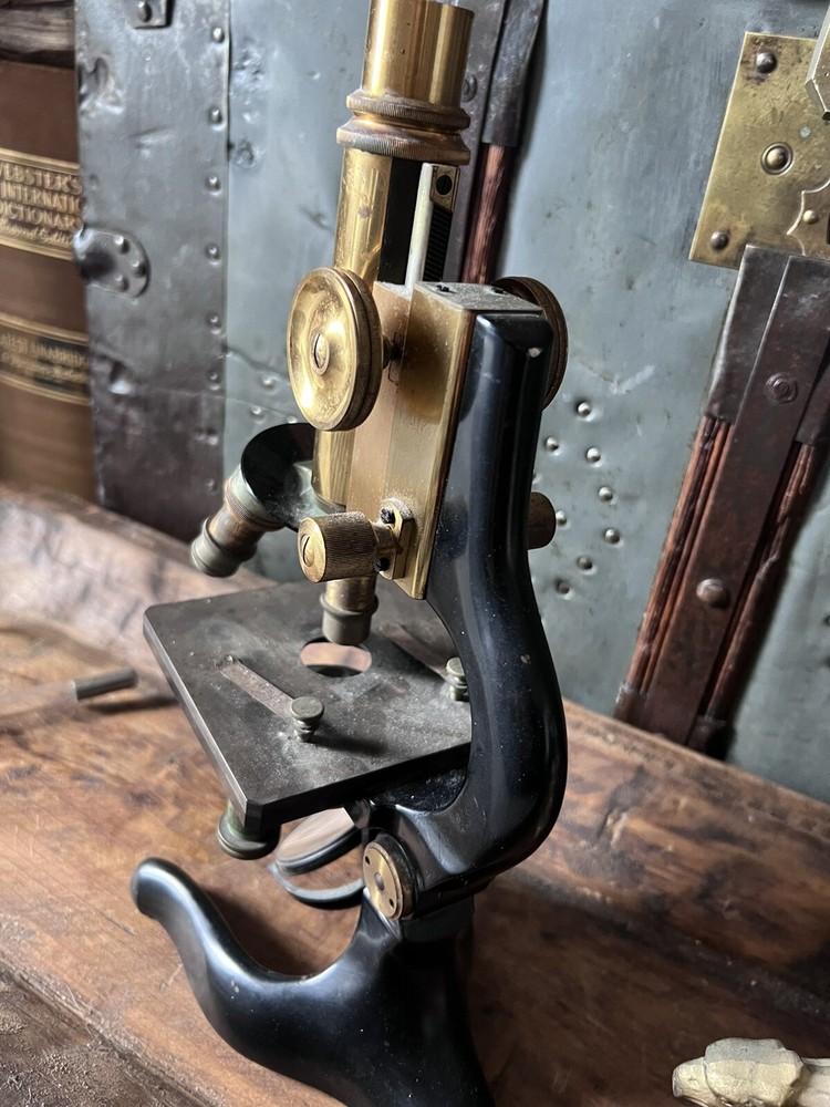 Antique Ernst Leitz Wetzlar Compound Microscope 213138