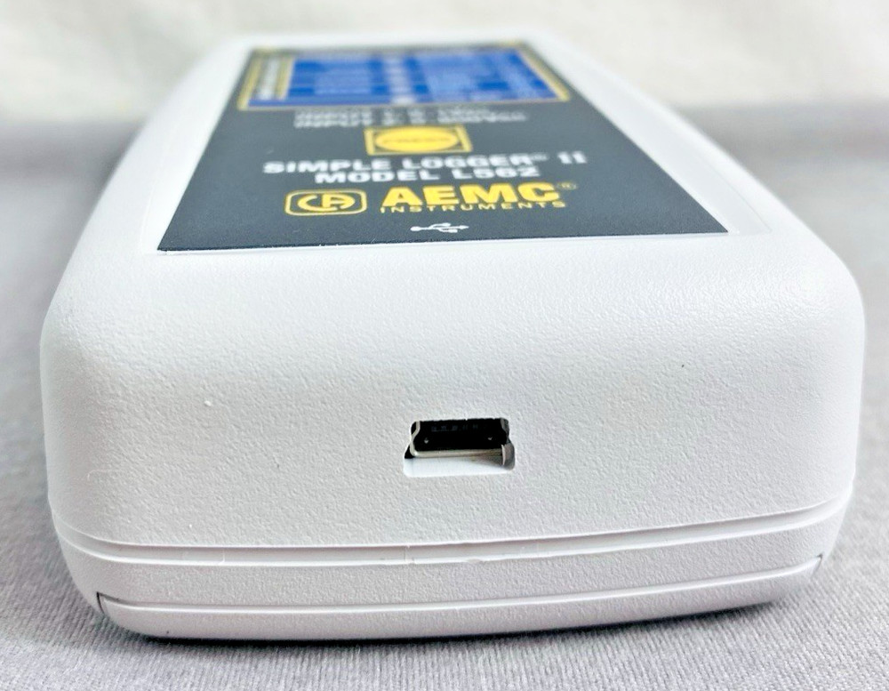 AEMC Instruments L562 - 2-Channel Voltage and Current Simple Logger II.
