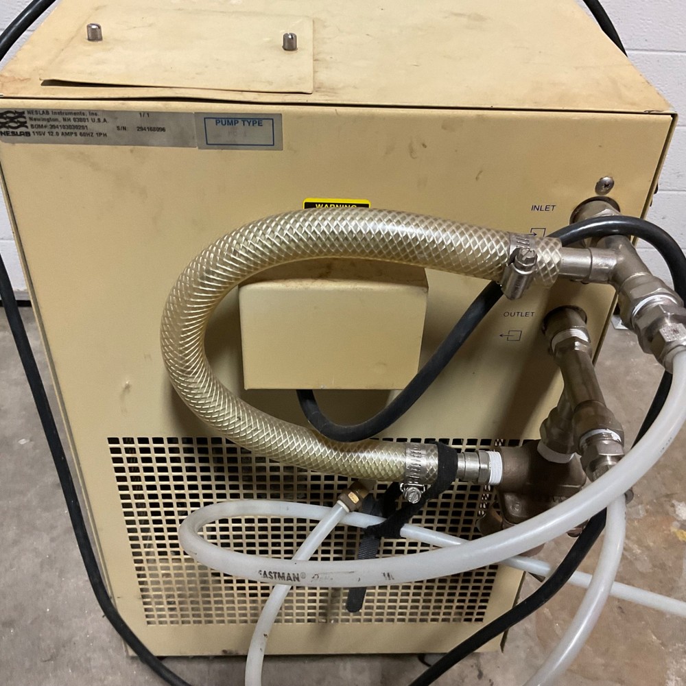 NESLAB Coolflow CFT-33 Refrigerated Recirculator pump type PD-1