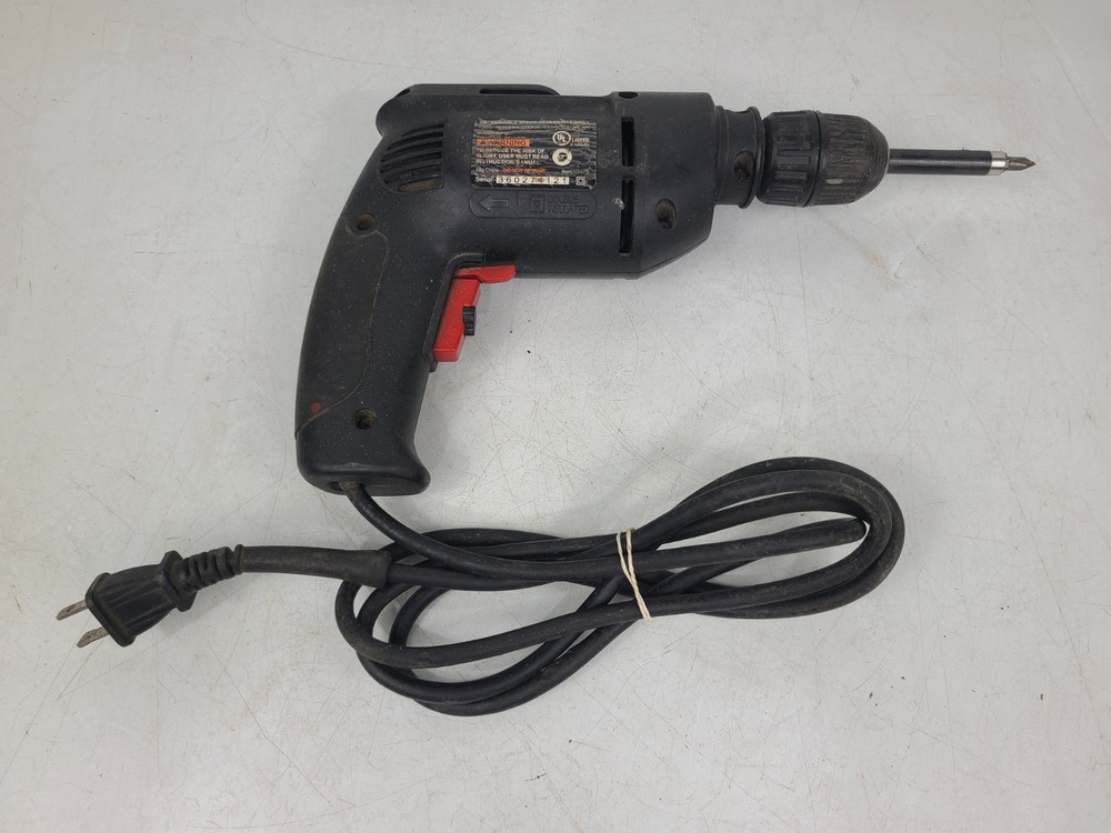 DRILL MASTER 3/8" VARIABLE SPEED REVERSIBLE DRILL 03670 (TESTED)