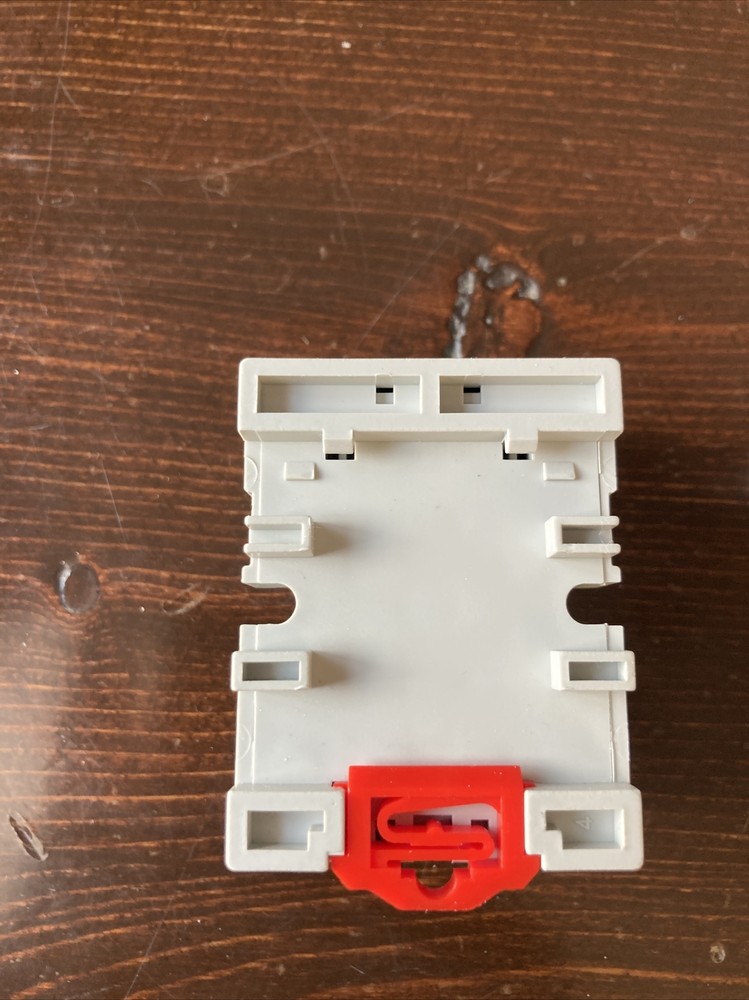 Dayton 5X852 Relay Socket,15A,300V
