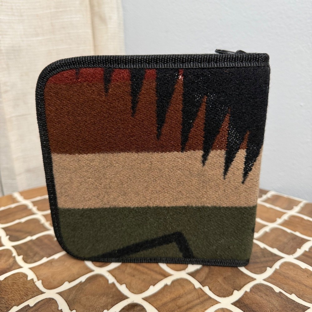 Pendleton 12 Disc CD Case Wool Southwestern Aztec Geometric Multicolor Zip
