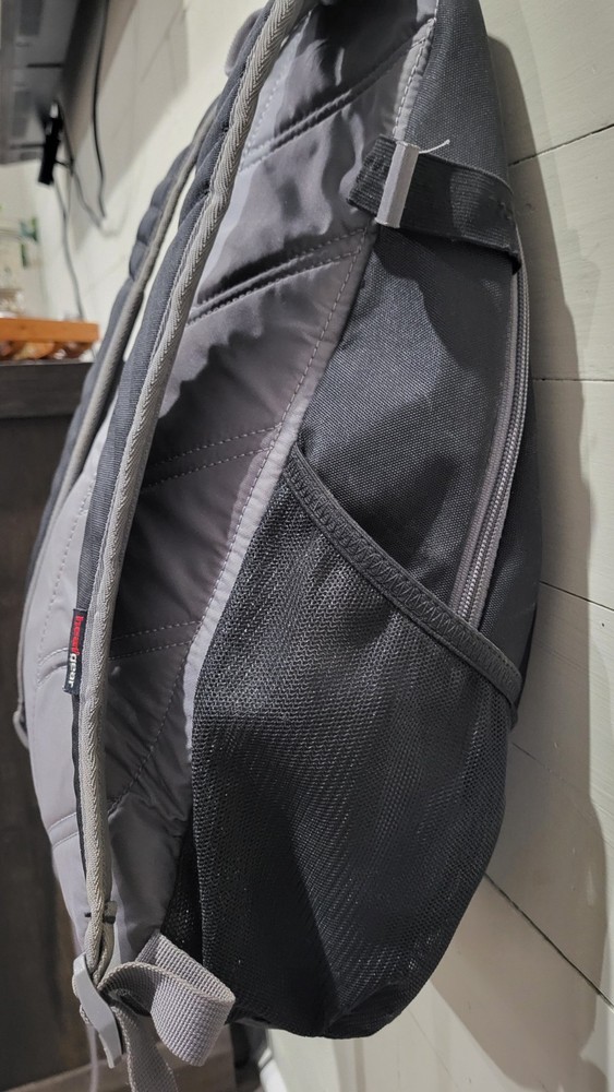 Under Armour Black 3 Zipper Baseball Bag Backpack Used