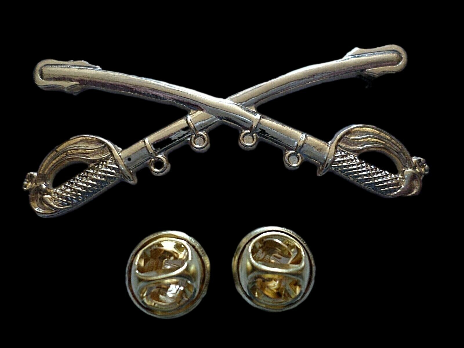 U.S MILITARY CAVALRY METAL HAT BADGE PIN CROSSED SABERS SWORDS LARGE PIN 2 1/4