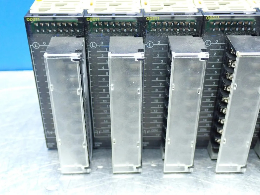 OMRON 16-POINT OUTPUT MODULE, 8PCS CJ1W-OD212