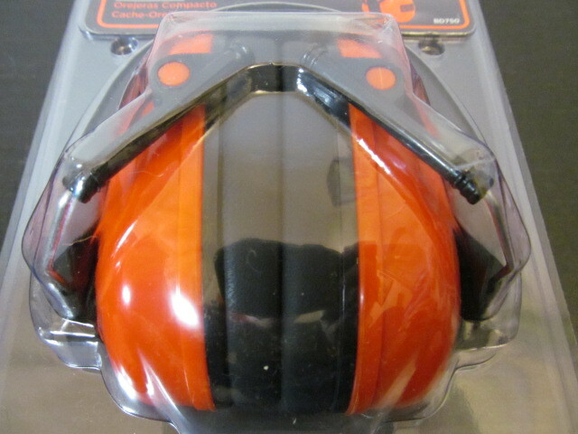 Black+Decker NRR27 Compact Earmuff, Model BD750
