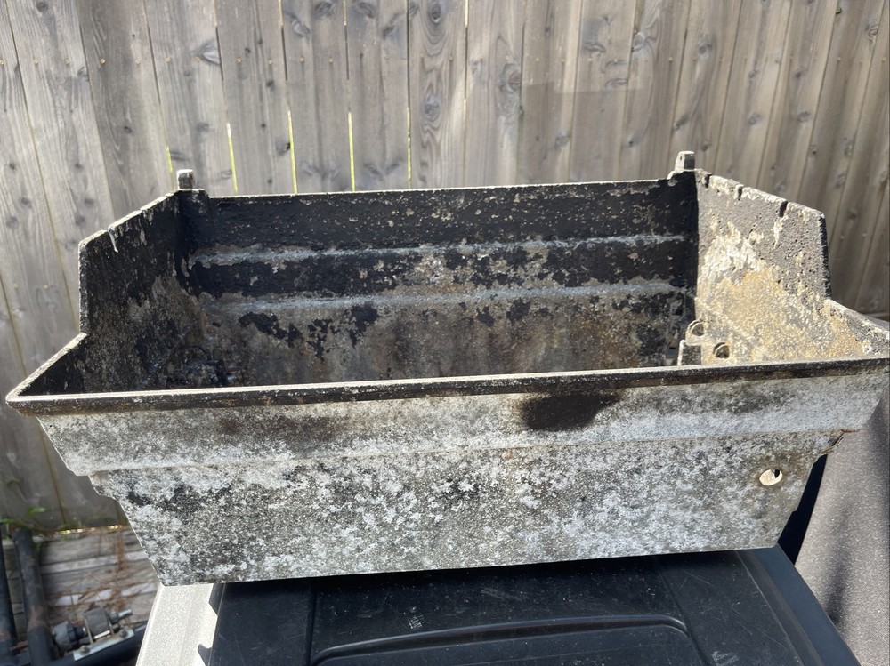 WEBER GENESIS Cook box Lower Assembly