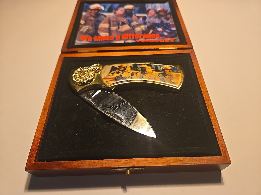 Firefighters 9/11 Commemorative Knife