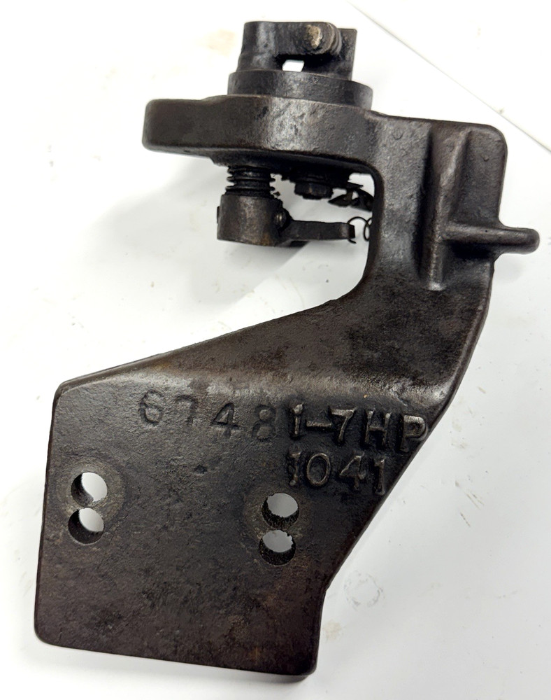 No 1041 WIZARD Magneto Bracket for 1 - 7HP Hit Miss Engine NICE SHAPE