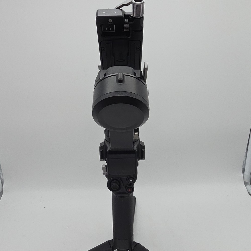 DJI RS 4 Combo 3-Axis Gimbal Stabilizer for Cameras - Black