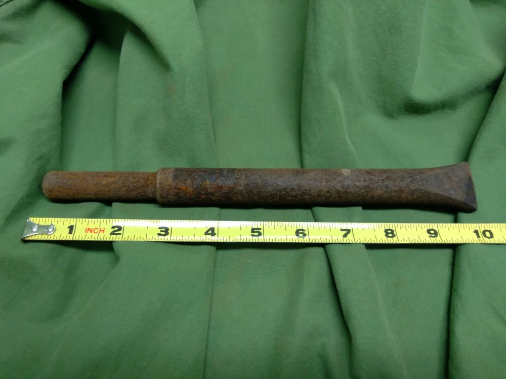 Vintage 10" Air Chisel